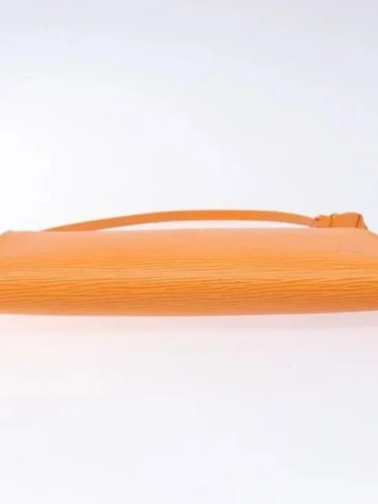 LOUIS VUITTON Epi Pochette Accessoires Pouch Orange Mandarin M5294H Auth 141495A - Picture 5 of 16